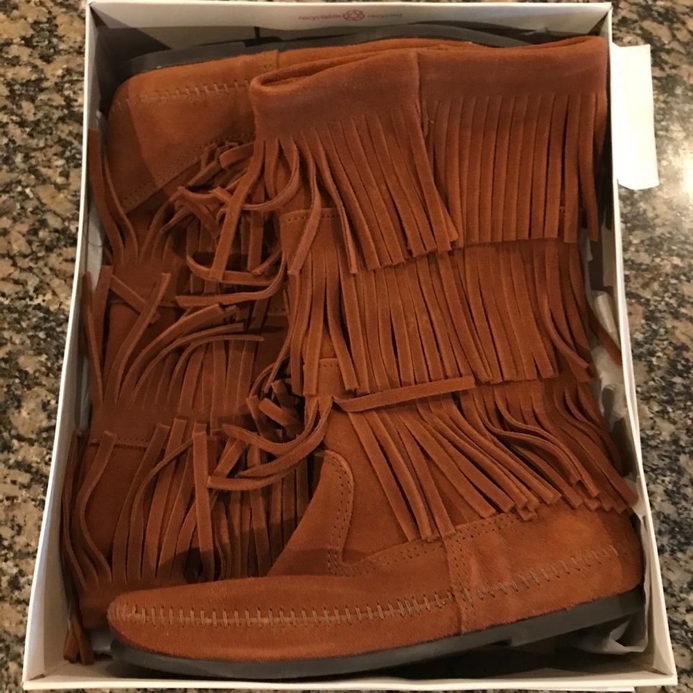 Minnetonka 3-Layer Fringe Boot